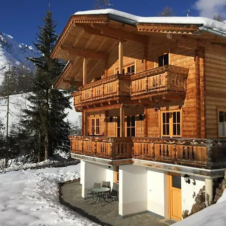 Evi Apartment